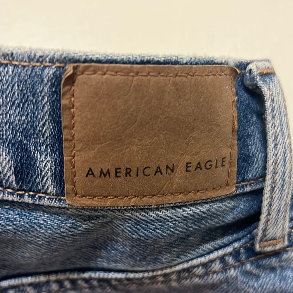 American Eagle Denim Shorts size 10 - Picture 3 of 4